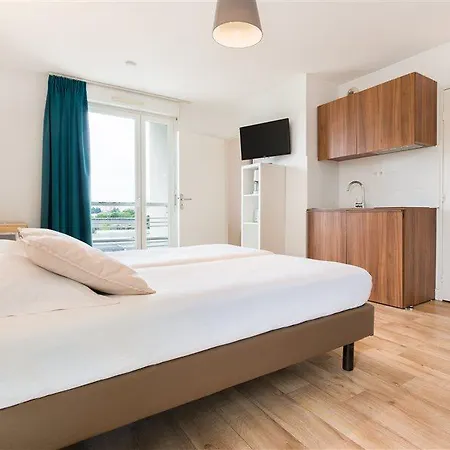 Victoria Garden 3*