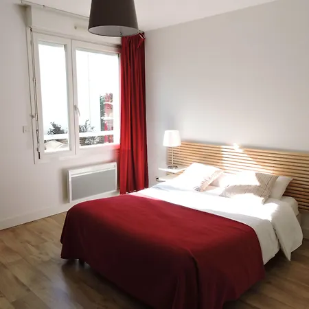 Victoria Garden Aparthotel Pau