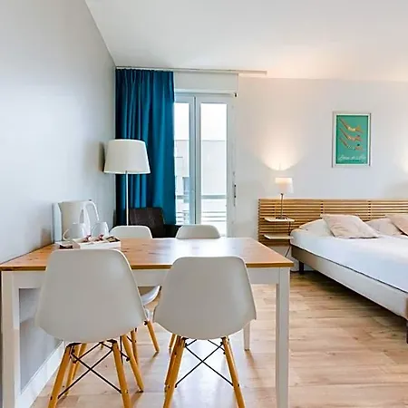 Aparthotel Victoria Garden 3*