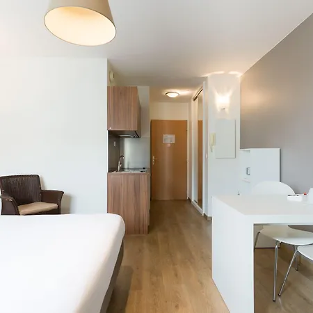 Victoria Garden Aparthotel