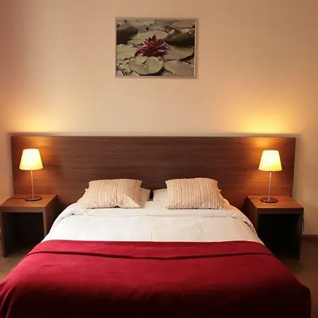 Victoria Garden 3*