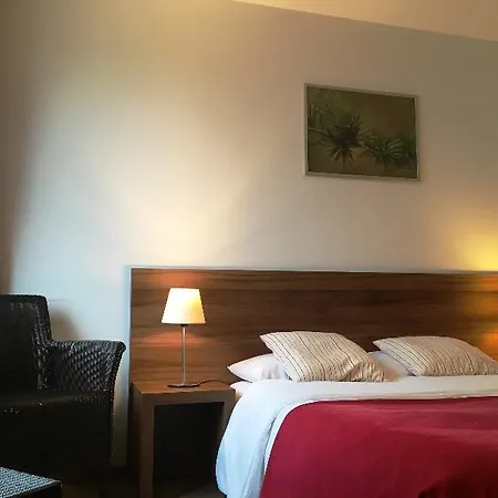 Victoria Garden 3*