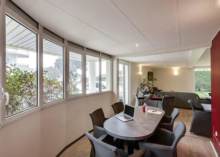 Victoria Garden Aparthotel