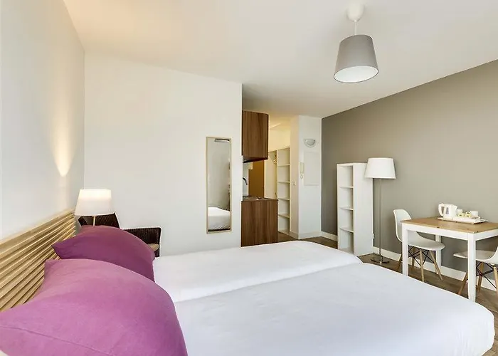 Victoria Garden Aparthotel Pau