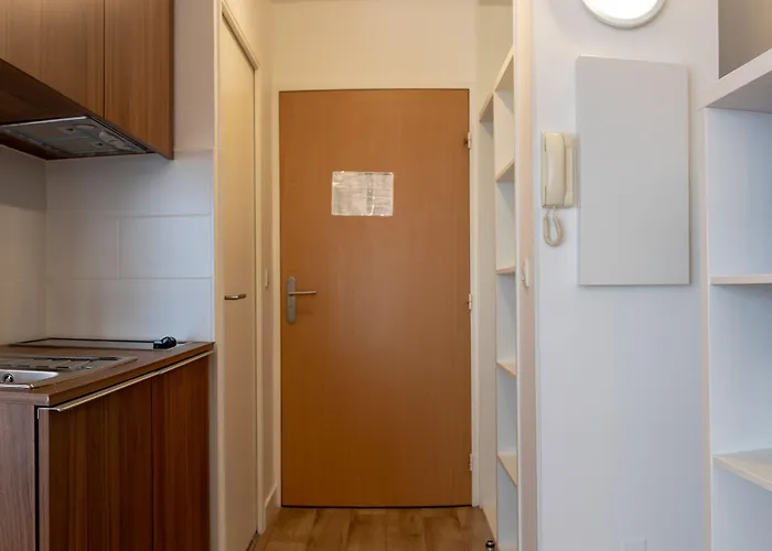 Victoria Garden Aparthotel Pau