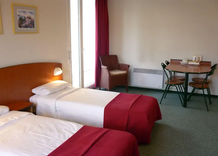 Victoria Garden Aparthotel 3*